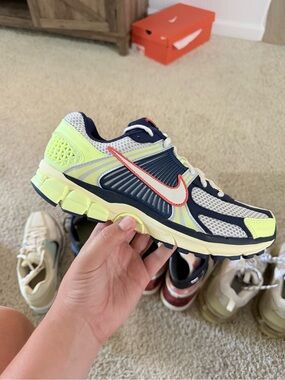 Nike Vomero 5 Navy & Volt